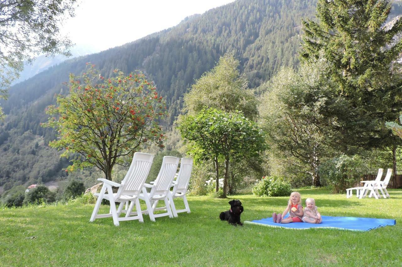 Kuehlerhof Aparthotel Antholz-Mittertal Exteriör bild