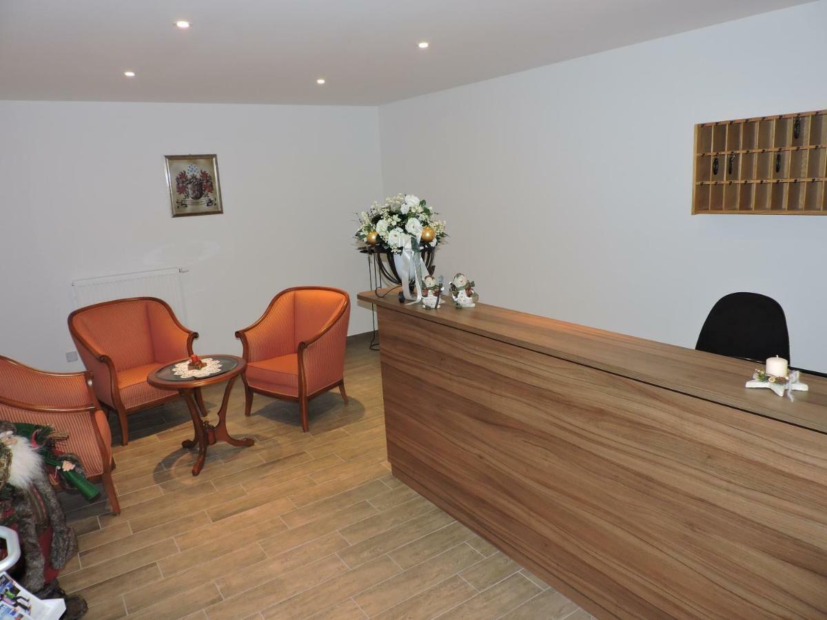 Kuehlerhof Aparthotel Antholz-Mittertal Exteriör bild